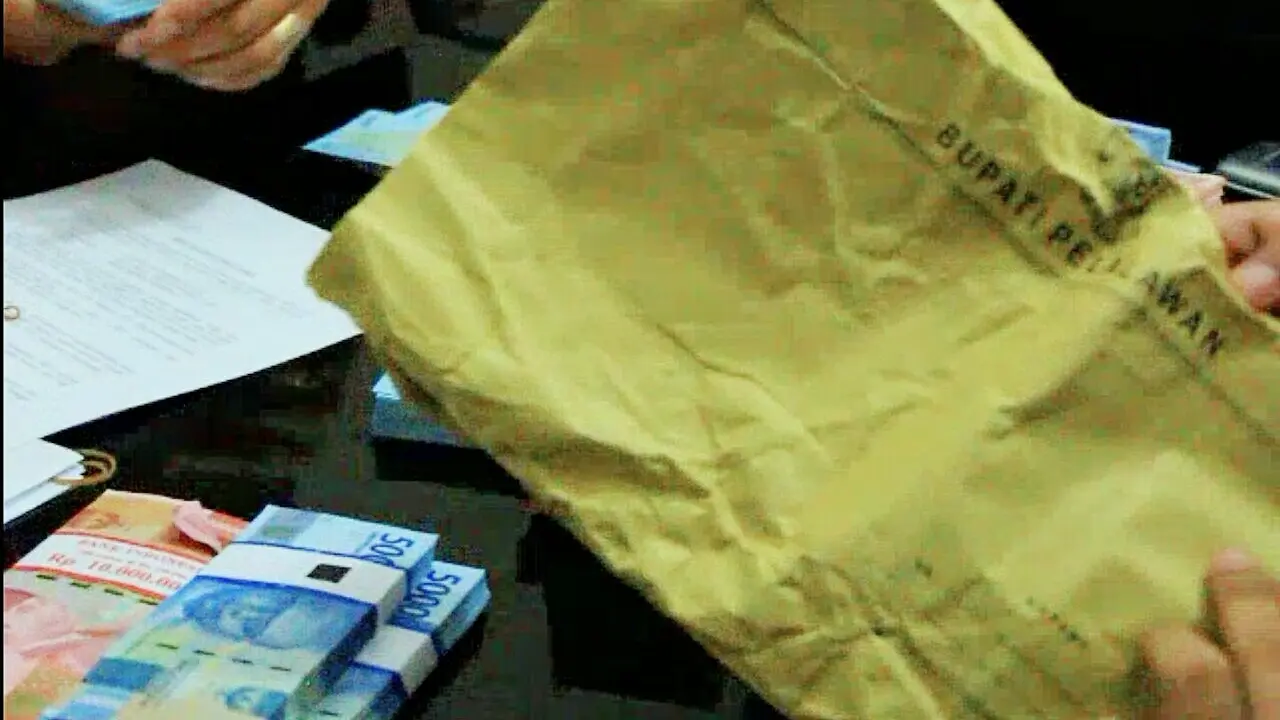 ASN Pemkab Pelalawan Berbondong-bondong Setor Uang ke Kejati