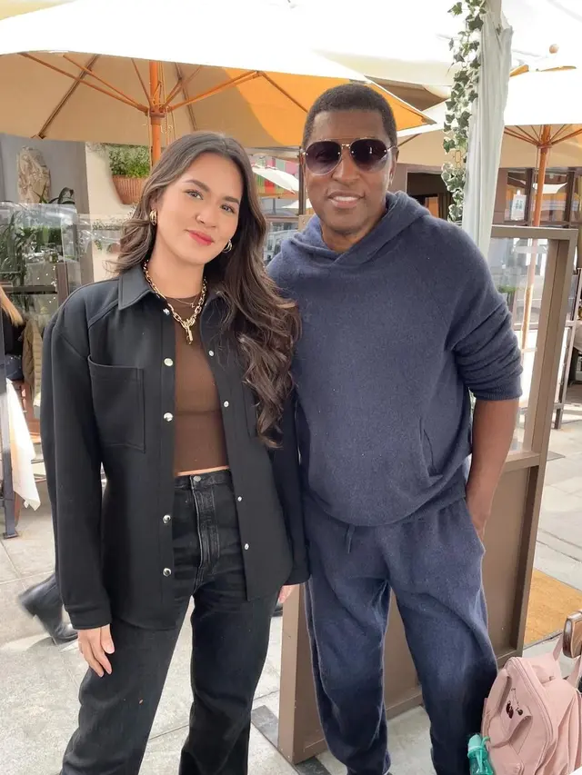 Raisa bertemu Babyface saat di Amerika Serikat (Foto: Instagram/@raisa6690)
