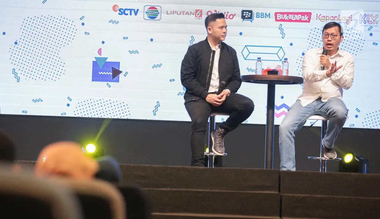 Ceo dan Founder Bukalapak Achmad Zaki memberikan sharing inspirasi saat menjadi pembicara dalam EGTC 2018 di Universitas Kristen Petra Surabaya, Jawa Timur, Rabu (14/11). EGTC 2018 ini diadakan 13-15 Oktober 2018. (Liputan6.com/Faizal Fanani)