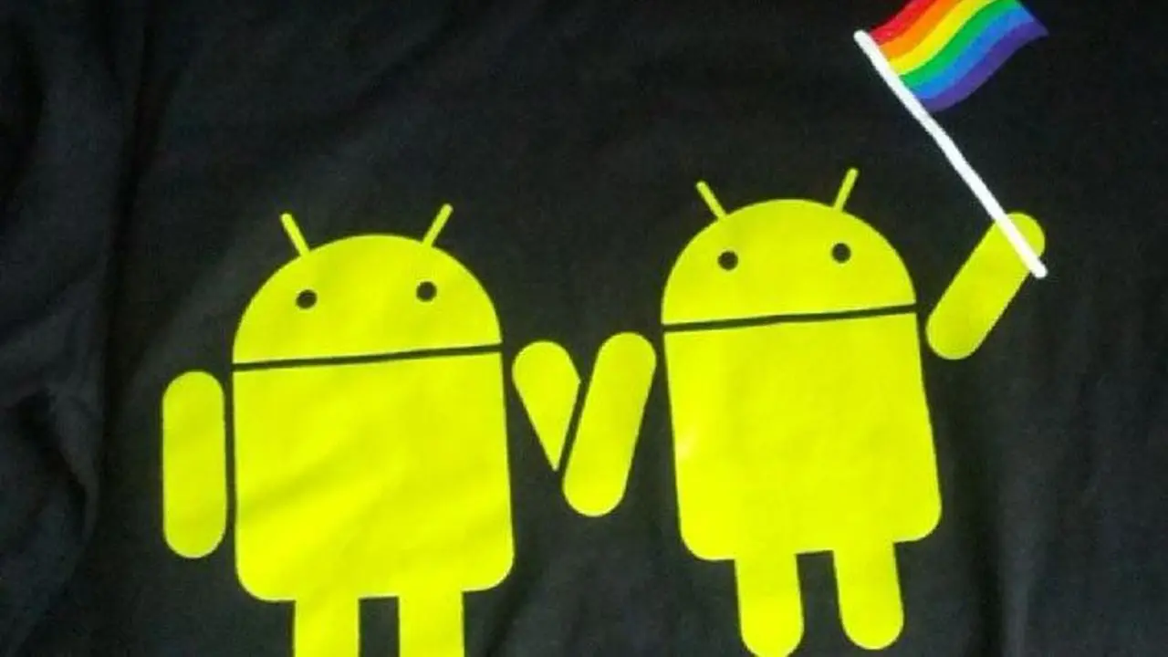Lambang dan Kutipan LGBT yang Divisualisasikan dalam T-shirt