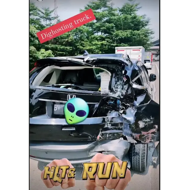 Ditabrak Truk dari Belakang, Ini 6 Potret Kondisi Mobil Dinda Kanya Dewi Rusak Parah