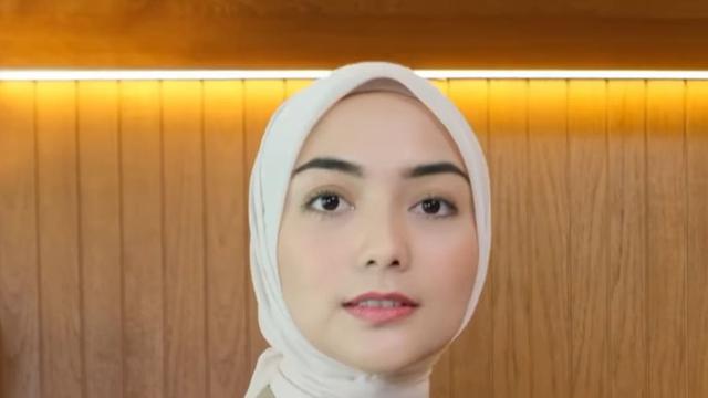 Inspirasi fashion hijab ala Citra Kirana. (credit:instagram.com/citraciki)