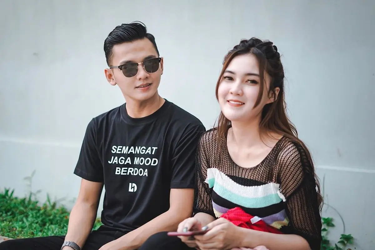 Nella Kharisma dan Dory Harsa. (Foto: Instagram @doryharsa)