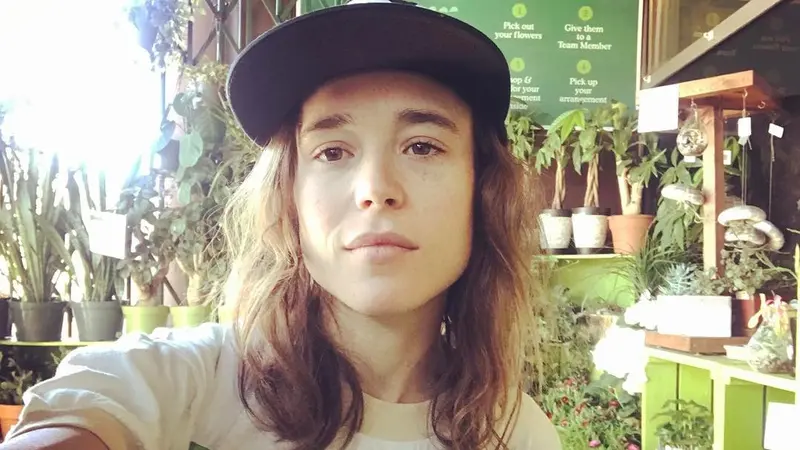 Elliot Page, yang sebelumnya dikenal sebagai Ellen Page. (Instagram/ elliotpage)