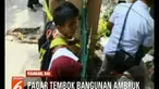 Hingga kini korban masih kritis dan dalam perawatan tim dokter Rumah Sakit Awal Bross Pekanbaru.