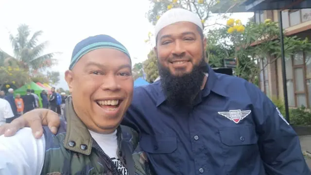 Lama Tak Muncul, Ini 6 Potret Terbaru Teuku Edwin yang Kini Berhijrah