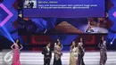 Finalis dari lampung Felicia saat menjawab pertanyaan dalam acara grand final Putri Indonesia 2016 di Jakarta Convention Center, Jakarta, Jumat (20/2/2016). (Liputan6.com/Herman Zakharia)