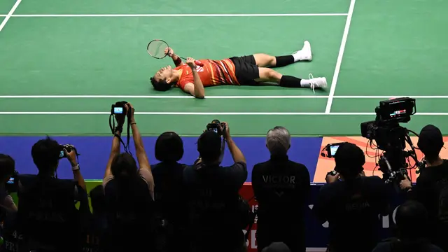 Foto: Kemenangan Dramatis Jonatan Christie atas Kenta Nishimoto di Final Hong Kong Open 2023