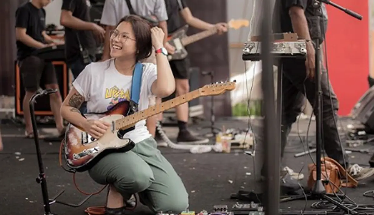 Suaranya yang merdu dan parasnya yang cantik, tidak jarang membuat banyak kaum adam berebut untuk mendampatkan hati wanita asal kota Jakarta ini. (Liputan6.com/IG/danillariyadi)