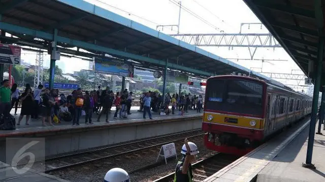 Seluruh KRL tambahan akan beroperasi hingga pukul 02.00 WIB.