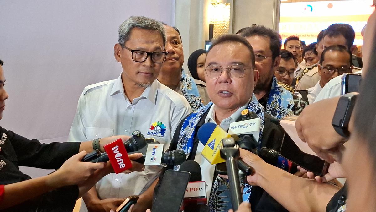 Dasco Telepon Dirut Pertamina Bahas Ancaman PHK