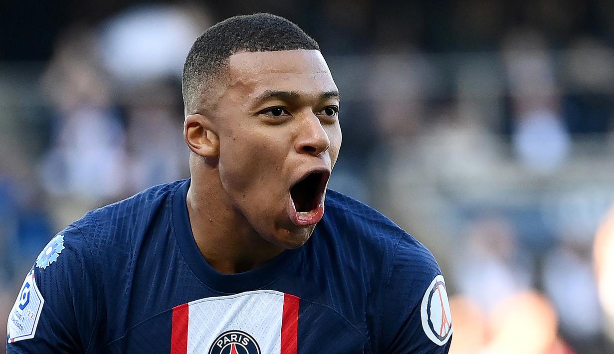 Tahun 2022 yang baru saja usai telah meninggalkan kesan manis bagi para pemain yang mampu mengangkat performa klubnya dengan kontribusi gol mereka berupa raihan gol dan assist. Tercatat ada 5 pemain dari liga-liga top Eropa dengan jumlah kontribusi gol terbanyak selama tahun 2022. Siapa saja? Simak daftarnya berikut ini. (AFP/Franck Fife)