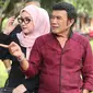 Sejak lama Rhoma Irama dan Rica Rahim tak terlihat di layar lebar. Kini pasangan suami istri itu akan menghiasi layar kaca selama bulan Ramadan. Sinetron perdana bagi Rhoma Irama dan Rica Rahim. (Nurwahyunan/Bintang.com)