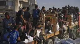 Israel sudah melonggarkan blokade sehingga truk-truk pengangkut bantuan makanan untuk warga Palestina di Jalur Gaza bisa masuk. (AP Photo/Jehad Alshrafi)