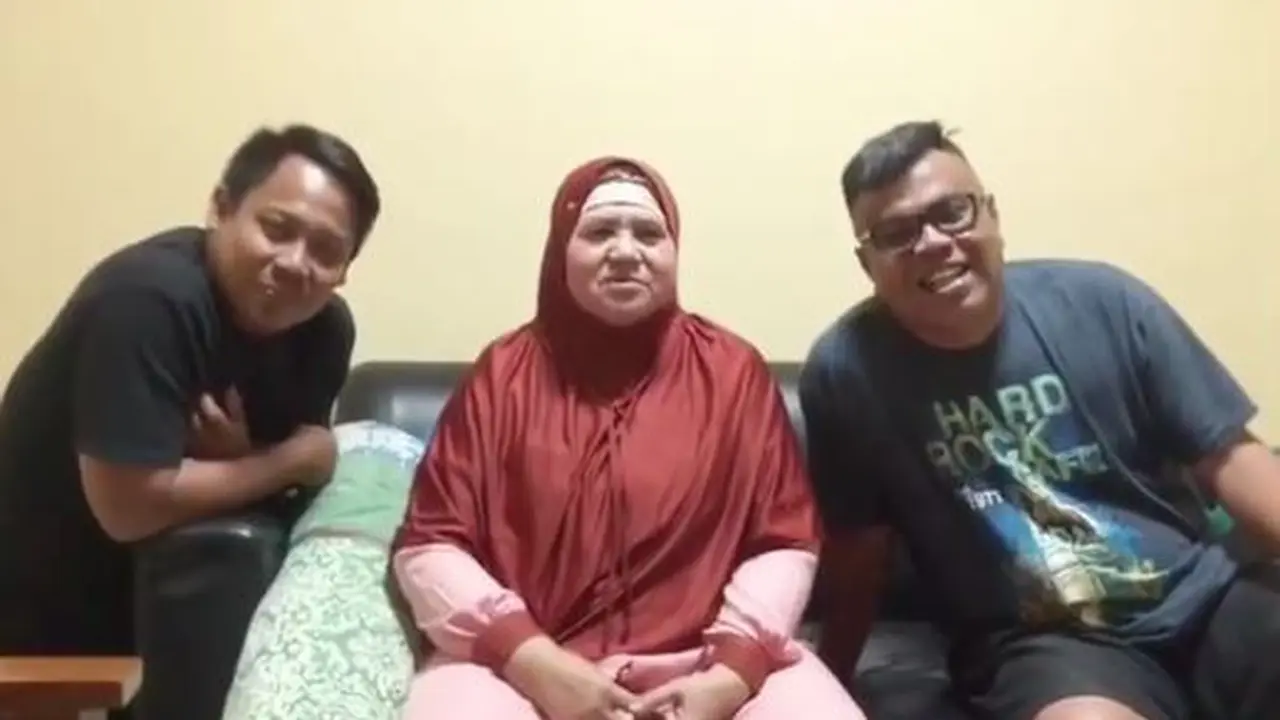 Empat Kali Diisukan Meninggal Dunia, Ini 6 Momen Abdel Kunjungi Mamah Dedeh