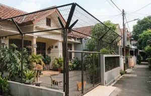 9 Desain Pagar Pekarangan yang Aman untuk Kucing agar Tidak Mudah Keluar
