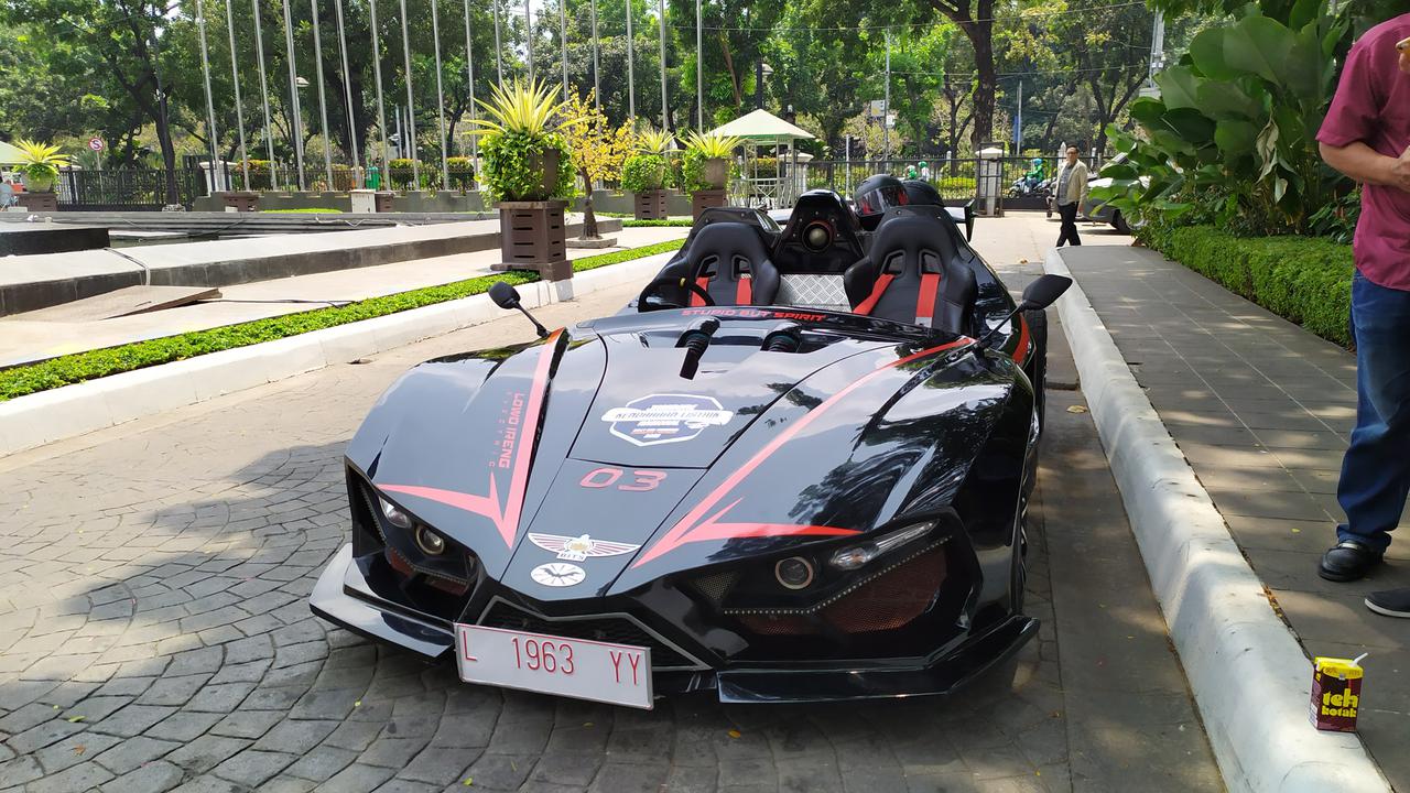 Mobil listrik Lowo Ireng produksi dari Institut Teknologi Sepuluh Nopember (ITS)