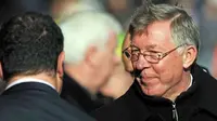 Liga Inggris: Momen Wajah Cemberut Sir Alex Ferguson saat Lihat Manchester United Jadi Bulan-bulanan Liverpool