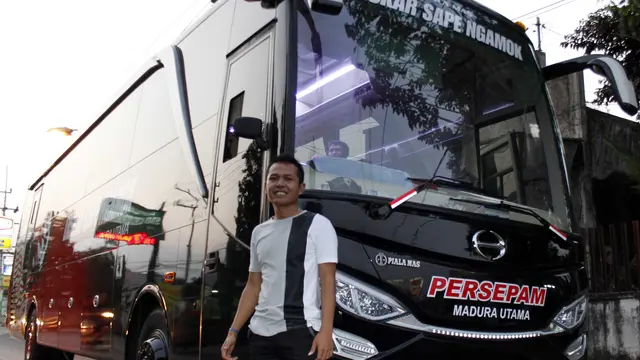 Bus Persepam Madura United