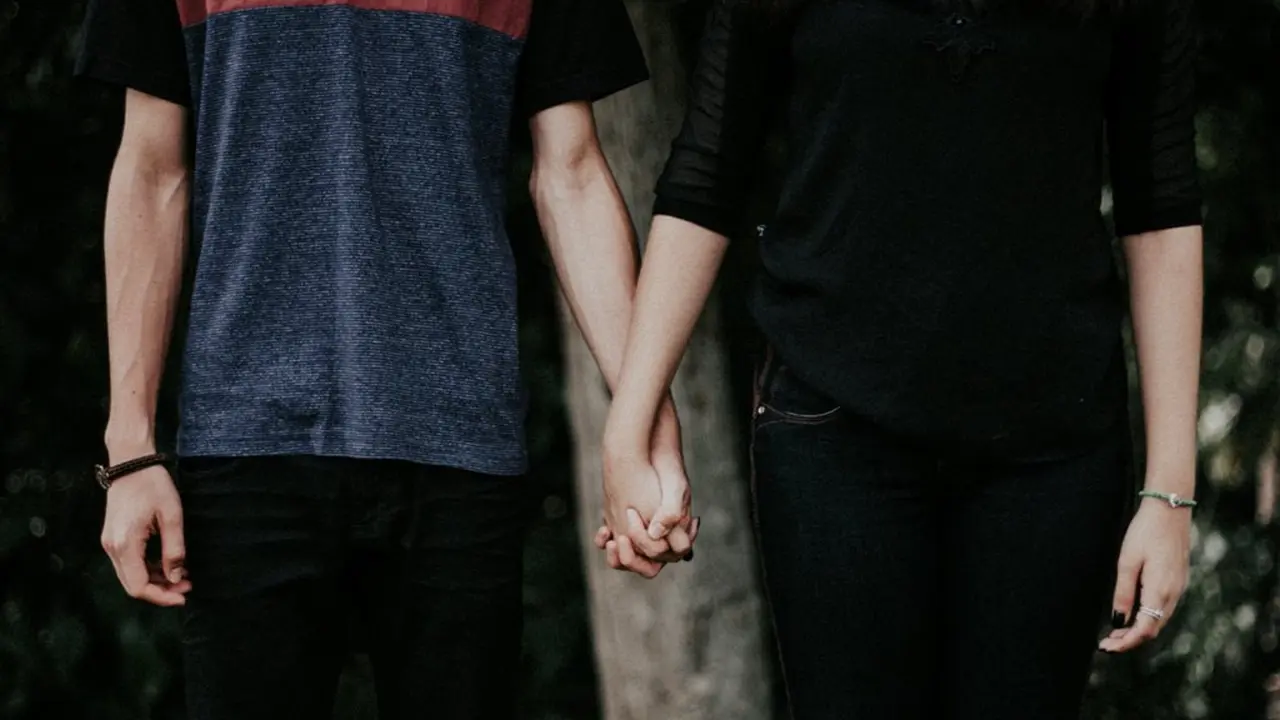 Ilustrasi Relationship