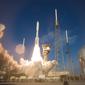 Roket Atlas V United Launch Alliance yang mengangkut Mars Perseverance milik NASA diluncurkan dari Kompleks Peluncuran Antariksa 41 di Pangkalan AU Tanjung Canaveral, Florida, AS, 30 Juli 2020. Peluncuran ini untuk mencari tanda-tanda kehidupan masa lampau di Planet Merah. (Xinhua/NASA/Joel Kowsky)
