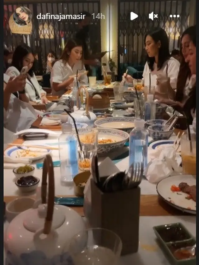 bintang FTV Suara Hati Istri mengadakan buka puasa bersama (Foto: Instagram/@dafinajamasir)