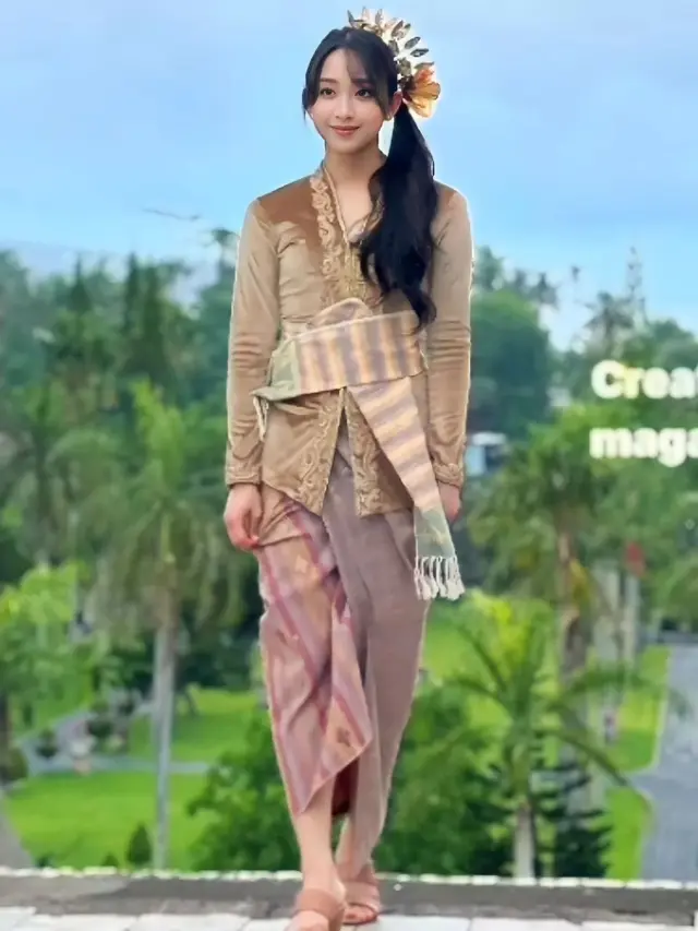 6 Gaya Hyoyeon SNSD hingga Dita Karang SECRET NUMBER Syuting di Pulau Dewata, Tampil Menawan Berkebaya Bali