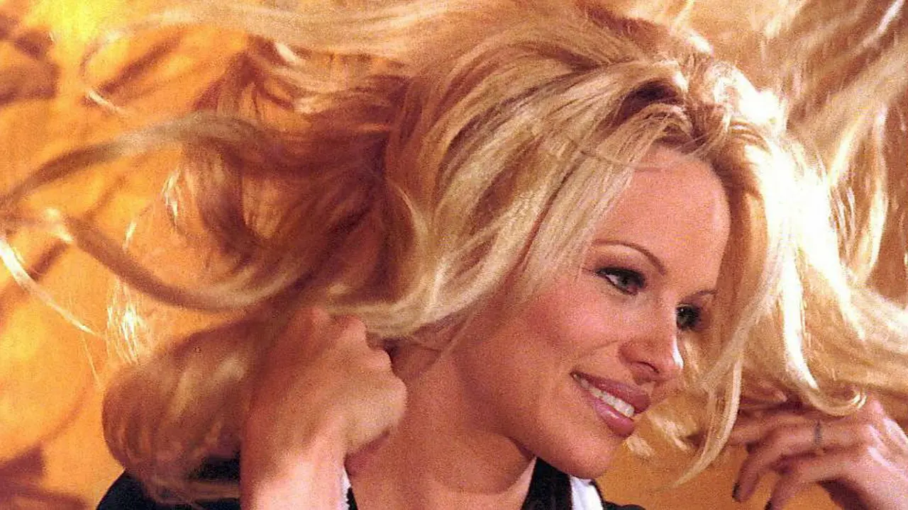 [Bintang] Pamela Anderson