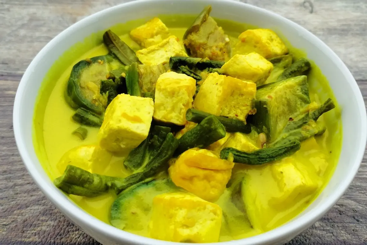 lodeh tahu kuning