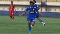 Bek Persib Bandung, Edo Febriansah. (Bola.com/Dok.Persib Bandung).