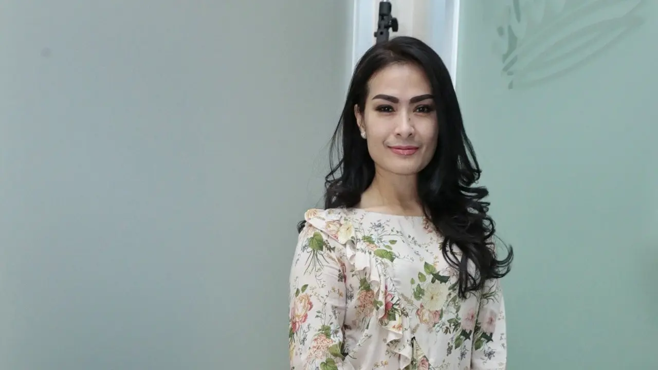 [Bintang] Iis Dahlia