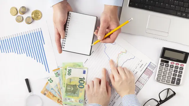 Peluncuran Program SHE CAN: Hasil Kolaborasi DBS X The Asia Foundation (photo by freepik.com)