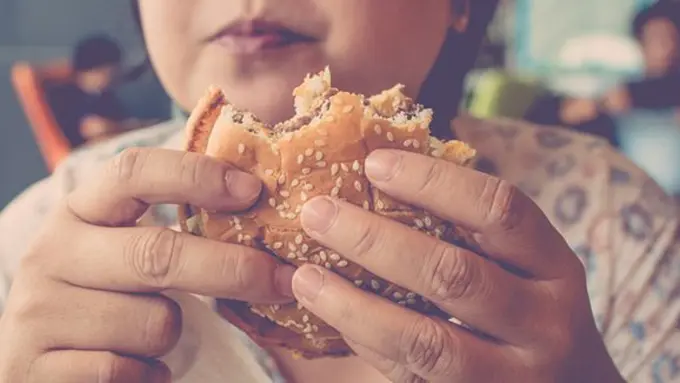 Kebiasaan bikin tua/copyright Shutterstock.com