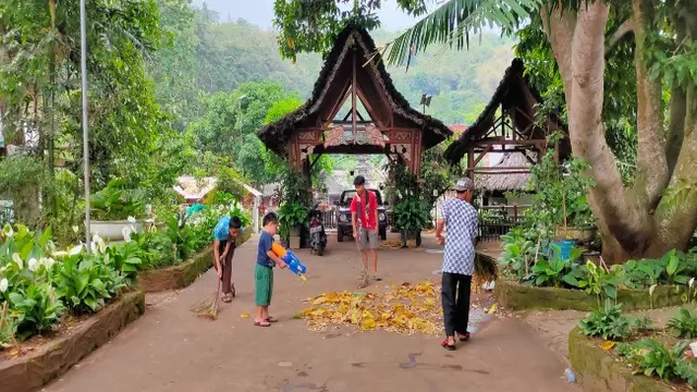 Warna Sunda Wiwitan Cigugur Pada Sulaman Keberagaman
