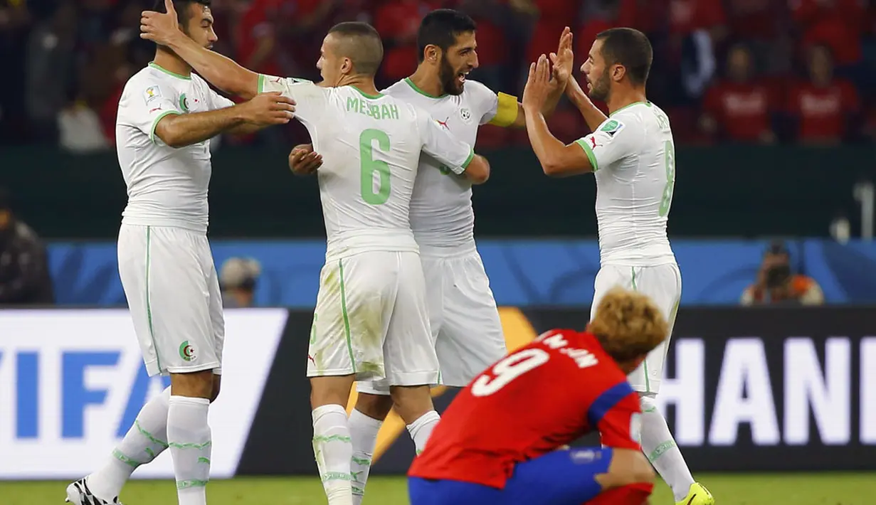 Aljazair meraih poin penuh saat berlaga melawan Korea Selatan di laga penyisihan Piala Dunia 2014 Grup H di Stadion Beira Rio, Porto Alegre, Brasil (23/6/2014). (REUTERS/Damir Sagolj)