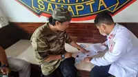 Dua napi terorisme bebas dari Lapas Jatim. (Dian Kurniawan/Liputan6.com).