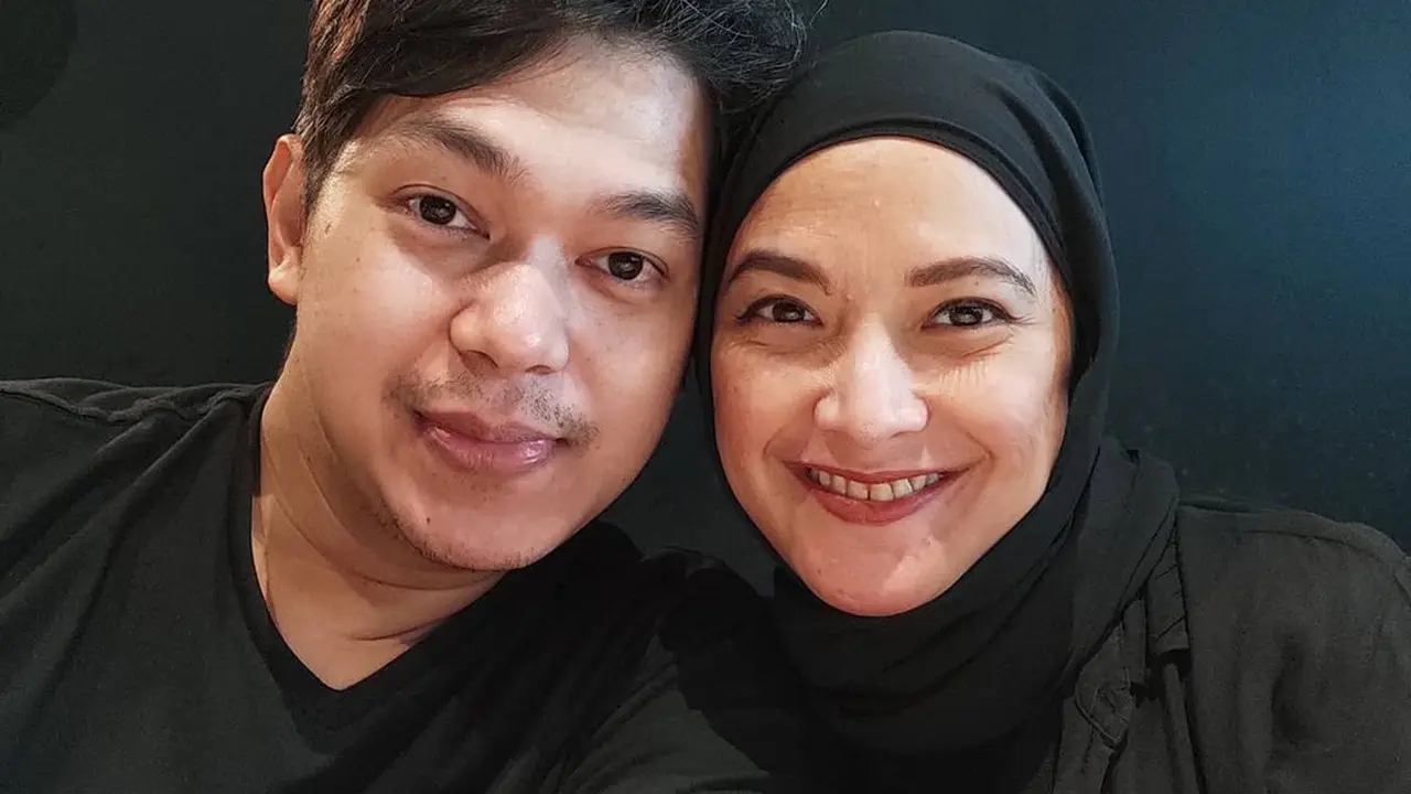 [Fimela] 11 Tahun Menikah, Ini 6 Potret Keluarga Andhara Early yang Harmonis