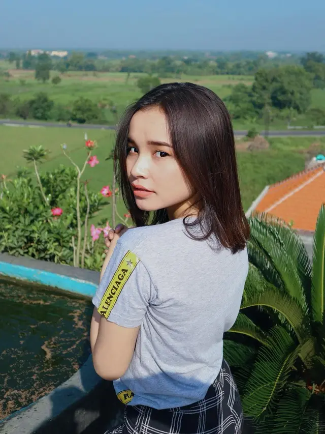 6 Potret Tasya Rosmala dengan Gaya Rambut Sebahu, Dipuji Makin Fresh