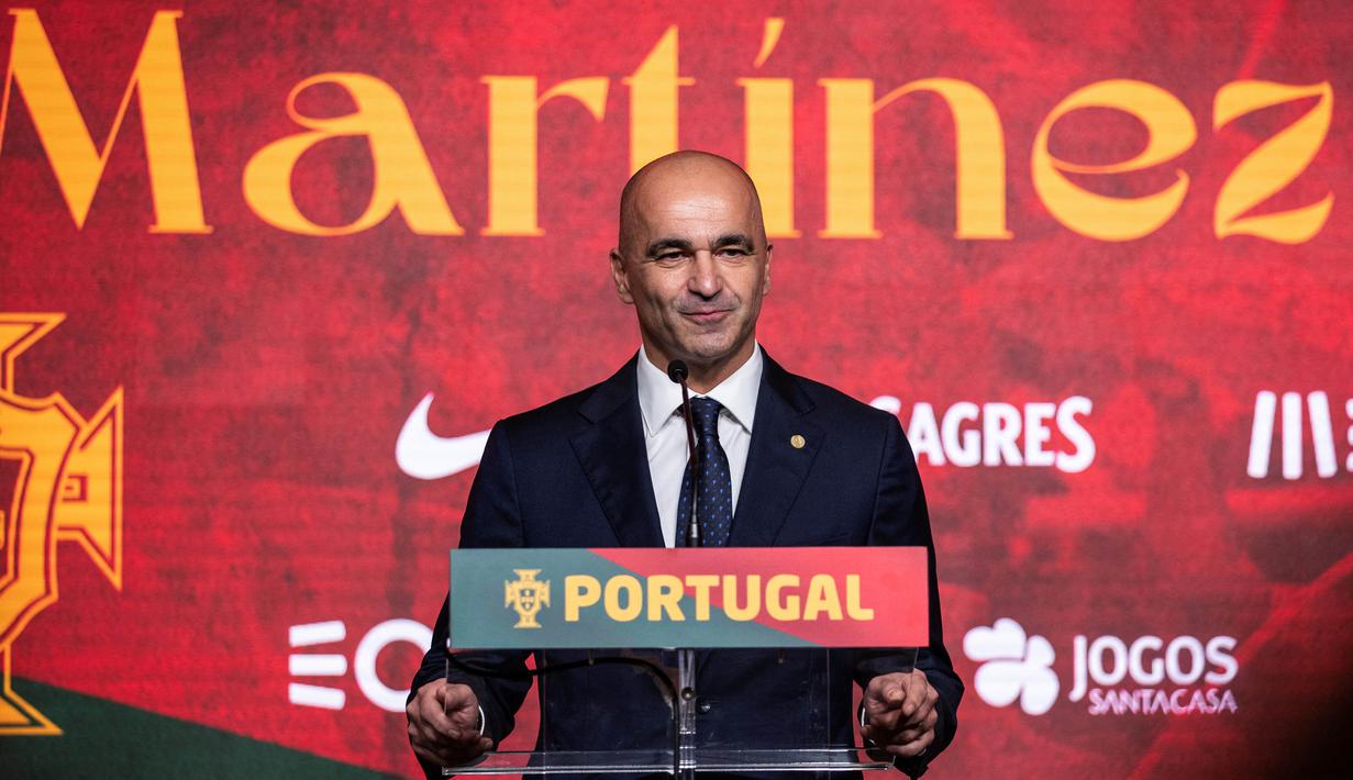 Roberto Martinez yang merupakan mantan pelatih Timnas Belgia tersebut diberikan kontrak jangka panjang berdurasi tiga tahun hingga 2026. (AFP/Carlos Costa)