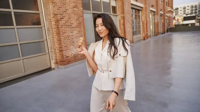 Love, Bonito Luncurkan Koleksi Busana Signature