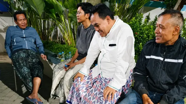 Bupati Blora Gus Arief Ungkap Detik-detik Menolong KH Anwar Zahid Usai Kecelakaan di Bojonegoro