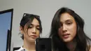 Series Cinta Pertama Ayah yang akan di Vidio ini pun sudah membuat banyak orang penasaran. Pasalnya selain Yasmin Napper, Al Ghazali dan Nurra Datau, masih ada beberapa seleb lainnya. Para pemain lainnya ada Ersya Mayori, Rianti Cartwright, hingga Dwi Sasono. (Liputan6.com/IG/@yasminnapper)