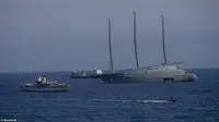 Penampakan kapal yacht mewah milik miliarder Rusia di Monaco. Dok: Daily Mail