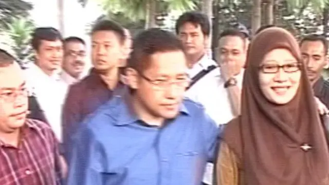 [VIDEO] Istri Anas Urbaningrum Siap Penuhi Panggilan KPK Hari Ini