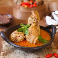 ilustrasi ayam kuah/Elvita salman/Shutterstock