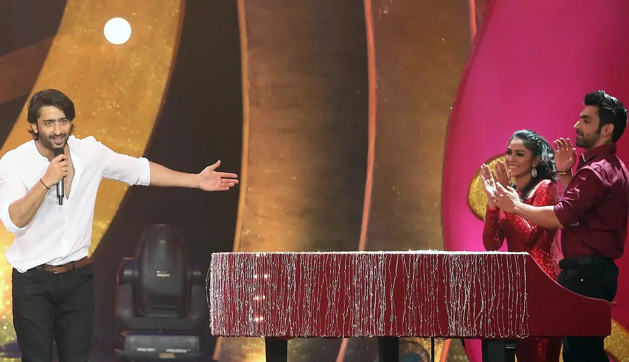 Shaheer Sheikh yang sudah memiliki banyak penggemar di Indonesia kembali hadir bersama empat pemeran serial Lonceng Cinta diataranya Sriti Jha (Pragya), Shabbir Ahluwalia (Abhi), Mrunal Thakur (Bulbul) dan Arjit Taneja (Purab).(Bambang E. Ros/Bintang.com)