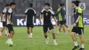 Saat ini skuad Garuda masih menghuni posisi kelima dengan tiga poin setelah tiga kali seri dan sekali kalah. (Liputan6.com/Angga Yuniar)