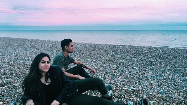 6 Potret Kebersamaan Axel Matthew dan Valerie Thomas, Kakak Adik yang Kompak