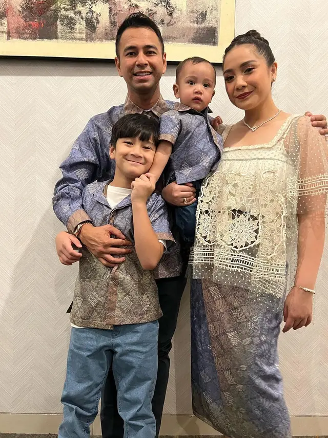7 Potret Raffi Ahmad dan Nagita Slavina Kondangan ke Pernikahan Kaesang-Erina
