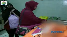 Seorang suami tega membantai istri dan dua putri kecilnya hingga tewas di Tangerang.